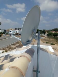 Instalacion de antena parabolica astra 19,2 torrevieja.
